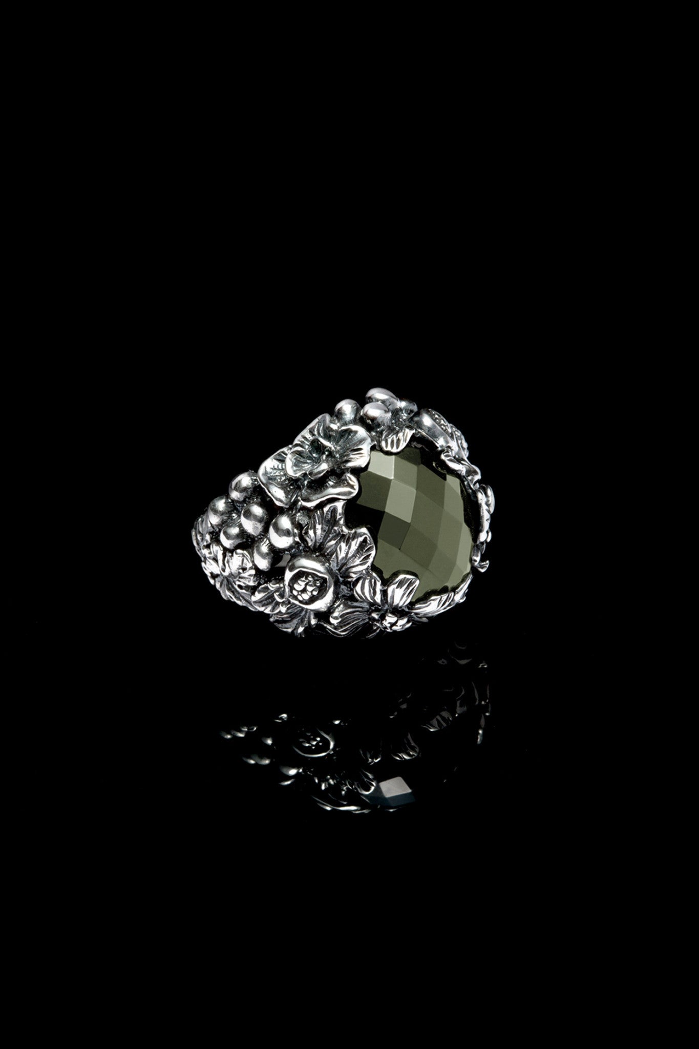 Bush Gem Ring