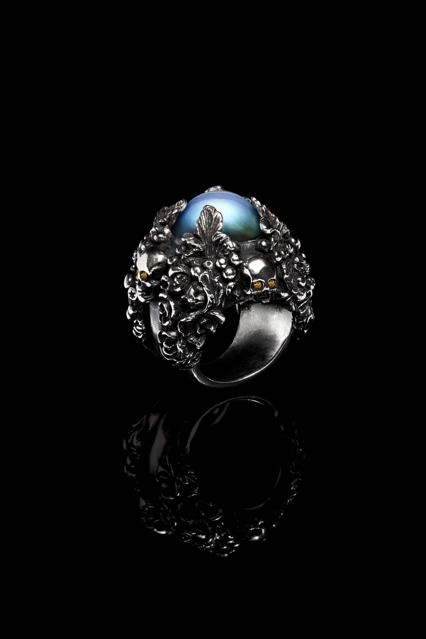 Pearl Foliage & Skulls Ring