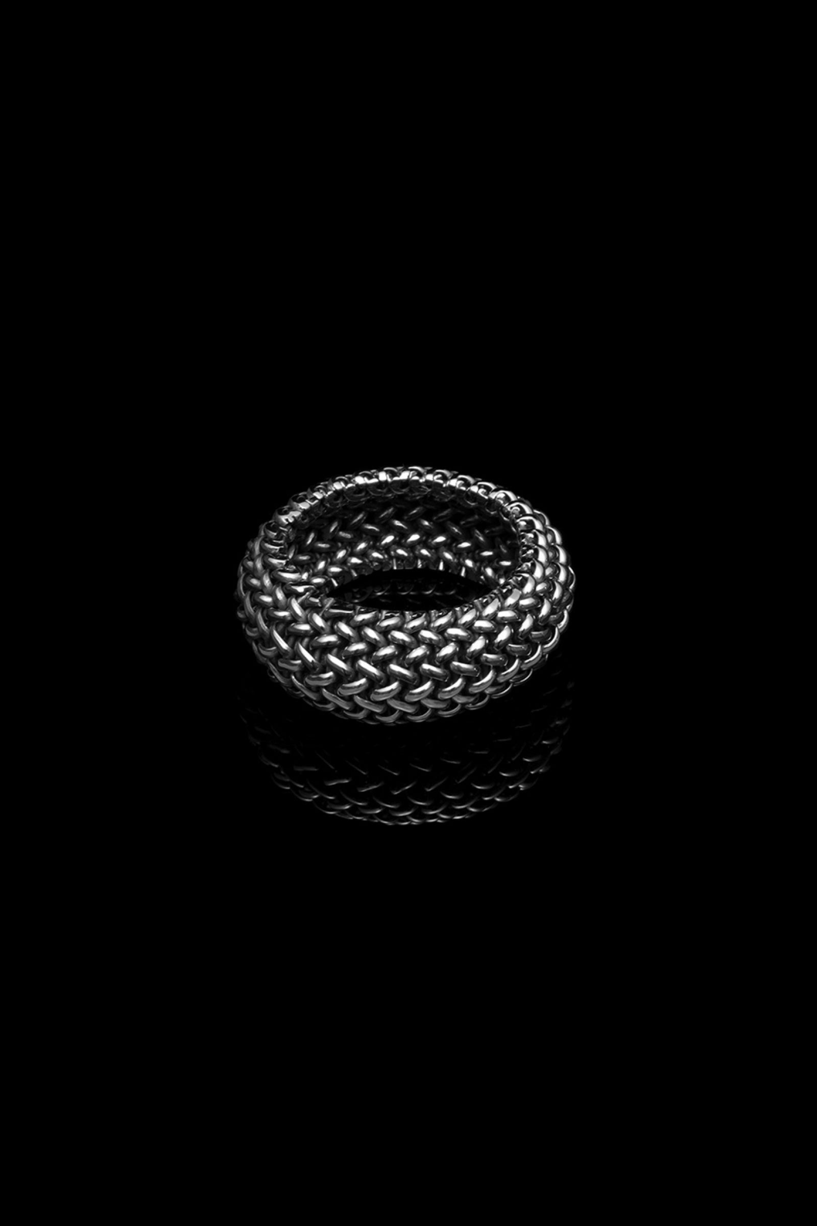 Fine Pannier Ring